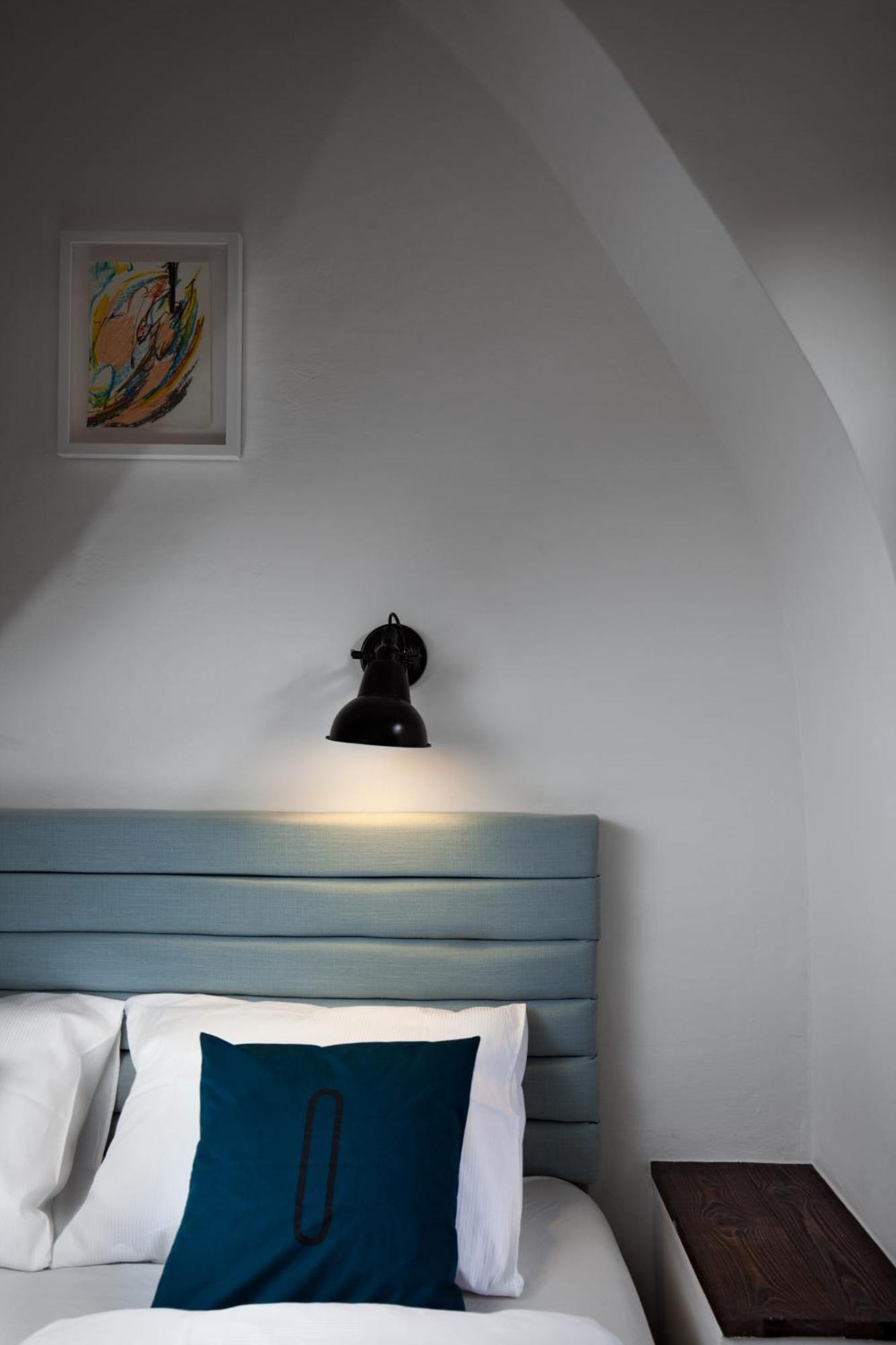 Long Story Short Hostel & Cafe Olomouc Bagian luar foto